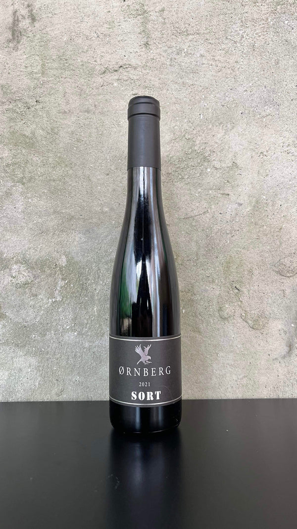 Sort 2021 fra Ørnberg - Topbedømt dansk dessertvin på Pinot Noir