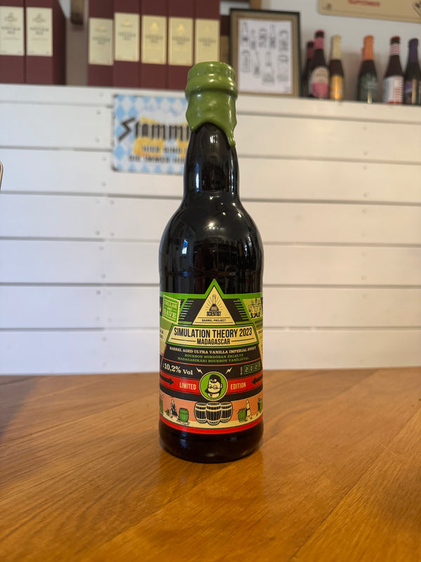Simulation Theory 2023 Madagascar - 50cl, 10,2%, Barrel Aged Ultra Vanilla Milk Stout - Mad Scientist