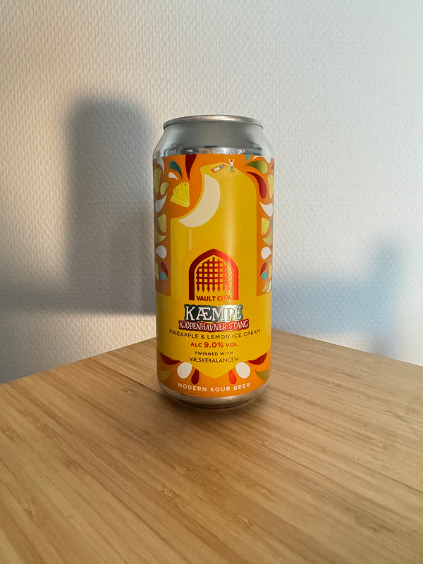 Kæmpe Kjøbenhavnerstang (Væskebalancen collab) - 44cl, 9%, Sour - Vault City