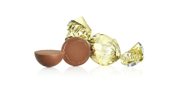 Fyldt chokoladekugle fra Cocoture i guld papir - Flødechokolade med karamel