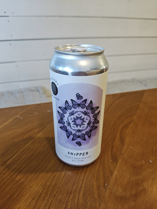 Skipper - Factory Brew. - 44 cl. - 8,0%